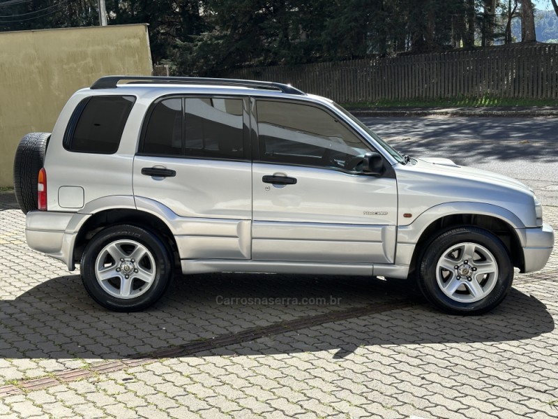 TRACKER 2.0 4X4 8V TURBO INTERCOOLER DIESEL 4P MANUAL - 2001 - CAXIAS DO SUL