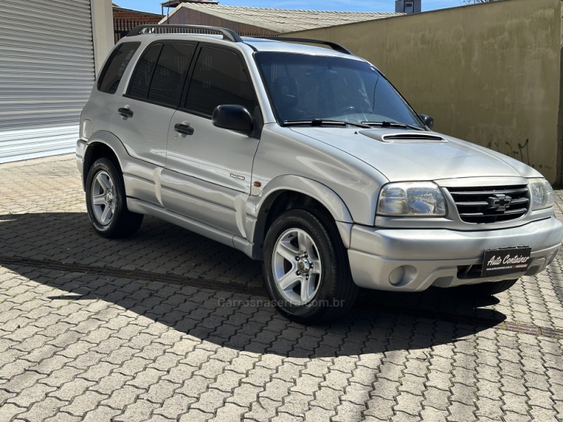 TRACKER 2.0 4X4 8V TURBO INTERCOOLER DIESEL 4P MANUAL - 2001 - CAXIAS DO SUL