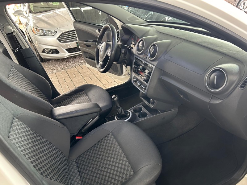 VOYAGE 1.6 MSI TOTALFLEX COMFORTLINE 4P MANUAL - 2015 - CAXIAS DO SUL