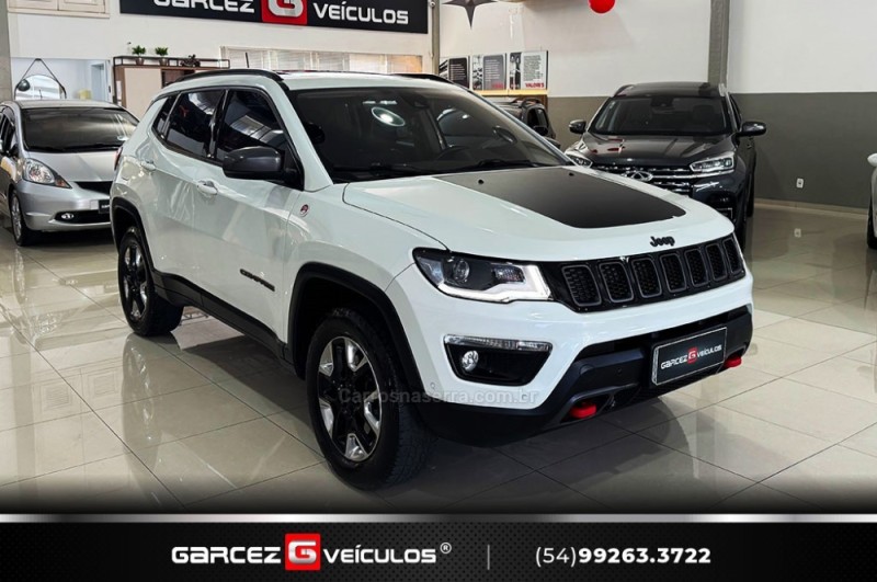 COMPASS 2.0 16V DIESEL TRAILHAWK 4X4 AUTOMÁTICO - 2018 - BENTO GONçALVES
