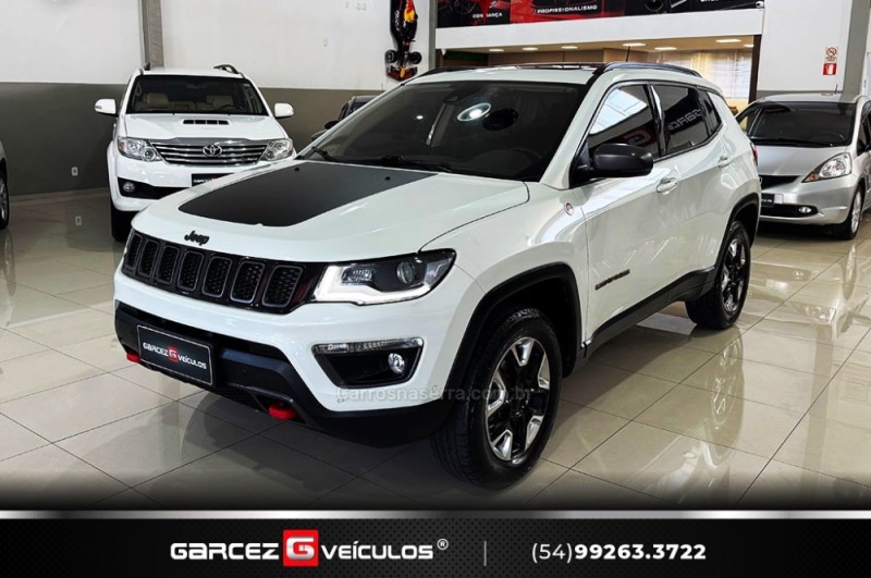COMPASS 2.0 16V DIESEL TRAILHAWK 4X4 AUTOMÁTICO - 2018 - BENTO GONçALVES