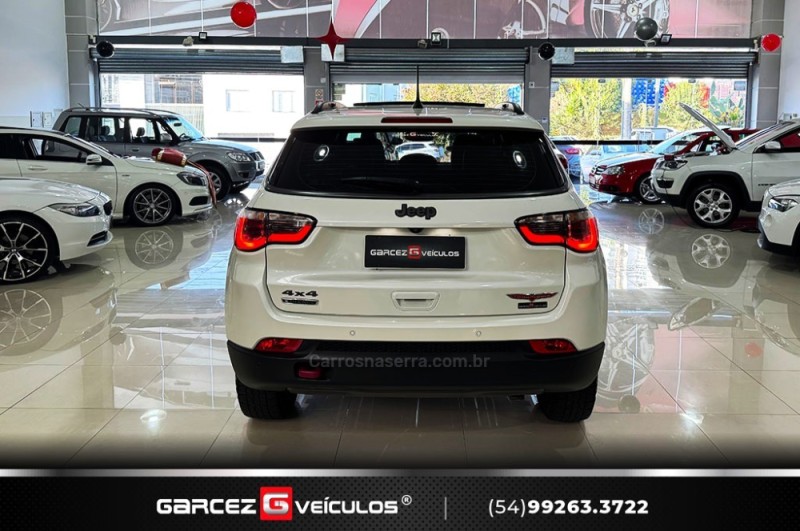 COMPASS 2.0 16V DIESEL TRAILHAWK 4X4 AUTOMÁTICO - 2018 - BENTO GONçALVES