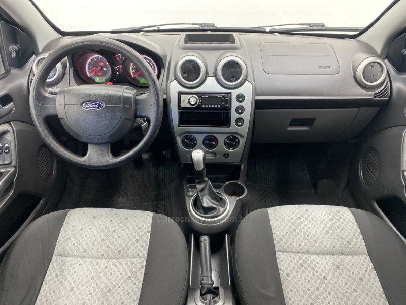 FIESTA 1.0 ROCAM SE 8V FLEX 4P MANUAL - 2014 - CARLOS BARBOSA