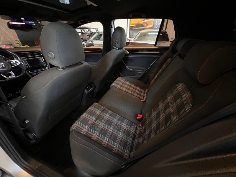 GOLF 2.0 TSI GTI 16V TURBO GASOLINA 4P AUTOMÁTICO - 2016 - CAMPO BOM