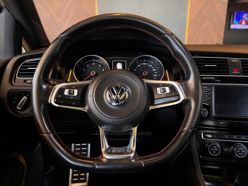 GOLF 2.0 TSI GTI 16V TURBO GASOLINA 4P AUTOMÁTICO - 2016 - CAMPO BOM