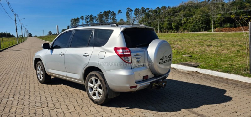 RAV4 2.4 4X4 16V GASOLINA 4P AUTOMÁTICO - 2010 - IVOTI