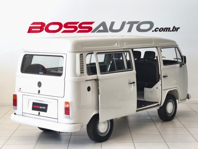 KOMBI 1.6 MI STD LOTAÇÃO 8V GASOLINA 3P MANUAL - 1999 - CAXIAS DO SUL