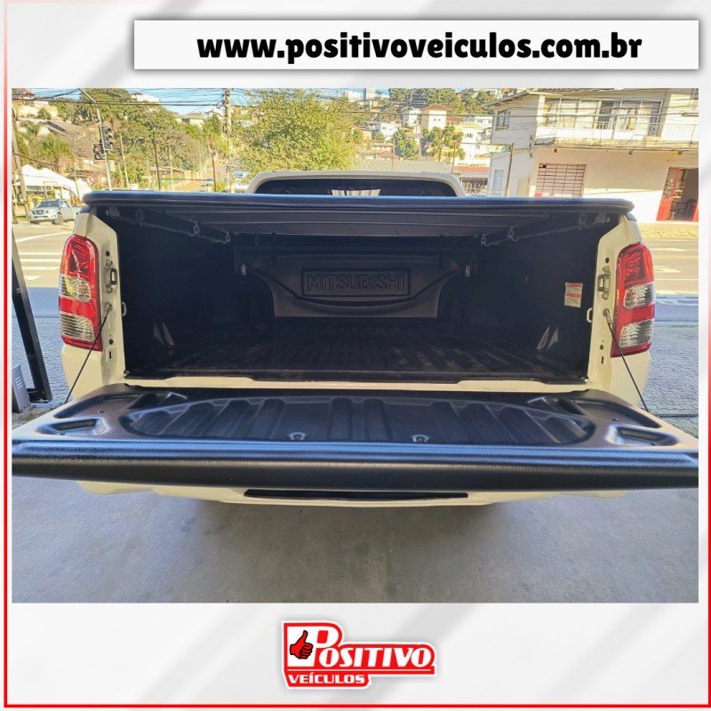 L200 TRITON 2.4 16V TURBO DIESEL SPORT GLS CD 4P 4X4 MANUAL - 2023 - CAXIAS DO SUL