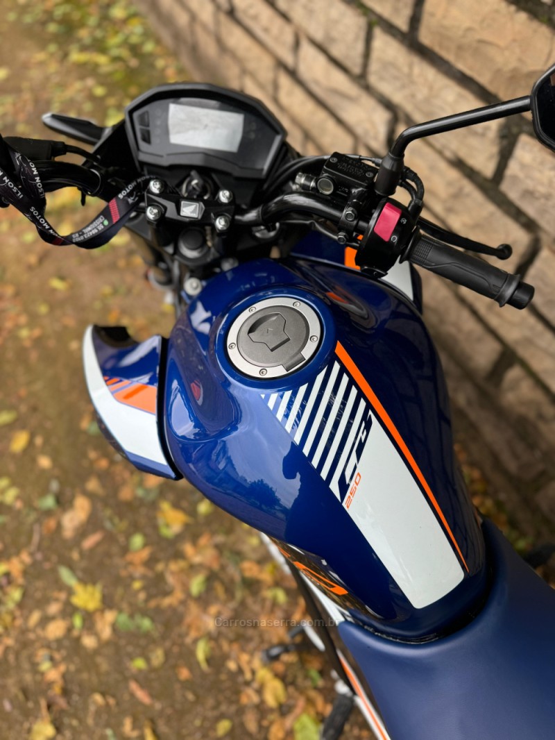 CB 250F TWISTER  - 2020 - LAJEADO