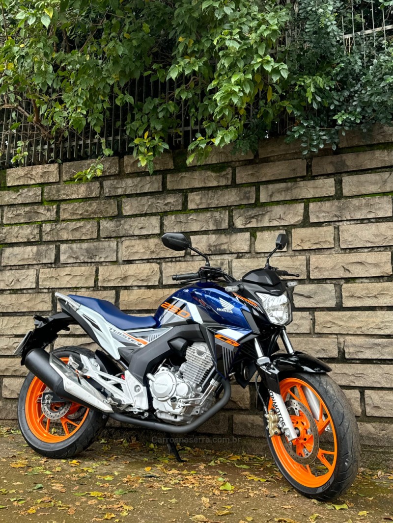 CB 250F TWISTER  - 2020 - LAJEADO