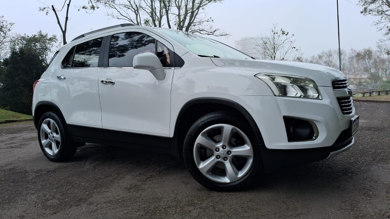 tracker 1.8 mpfi ltz 4x2 16v flex 4p automatico 2015 caxias do sul