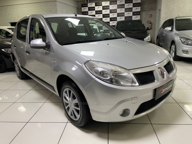 SANDERO 1.6 EXPRESSION 8V FLEX 4P MANUAL - 2011 - ESTâNCIA VELHA