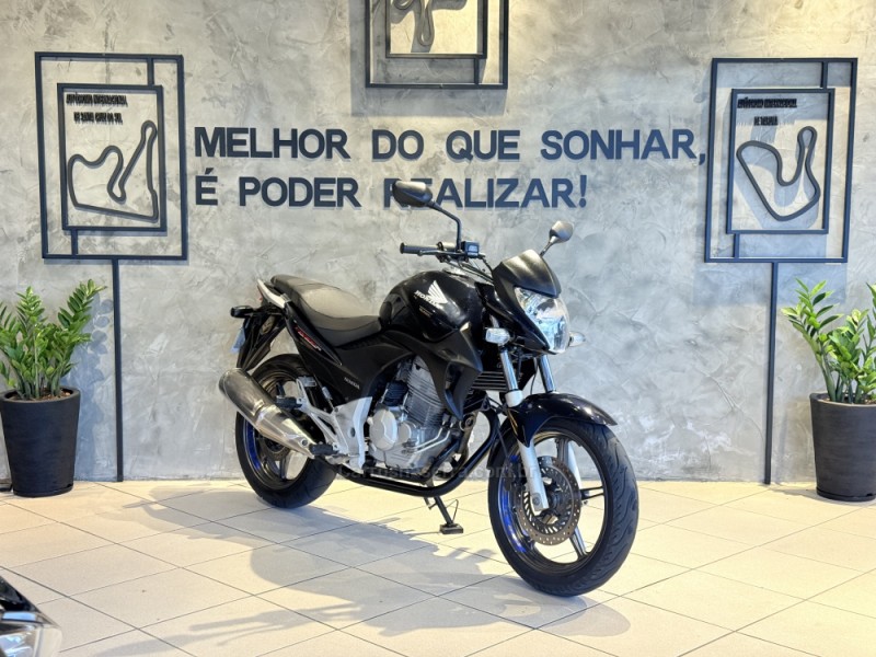 CB 300R 