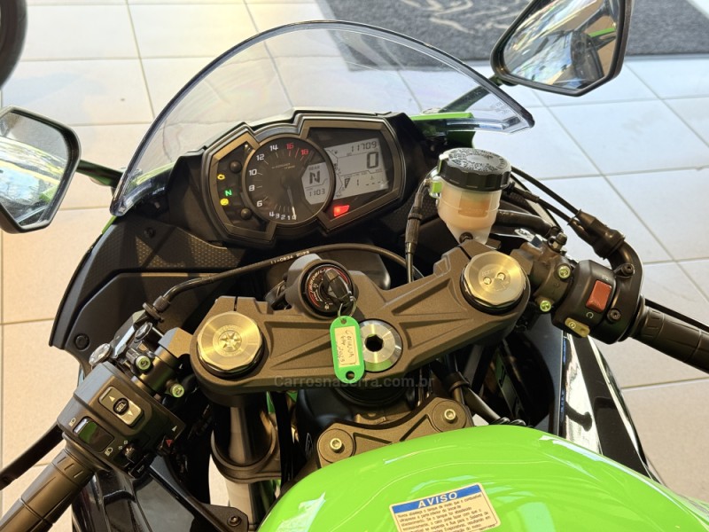 NINJA ZX-6R 636  - 2023 - CAXIAS DO SUL