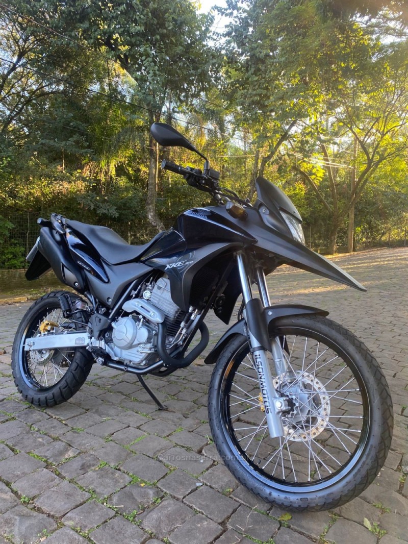 XRE 300 