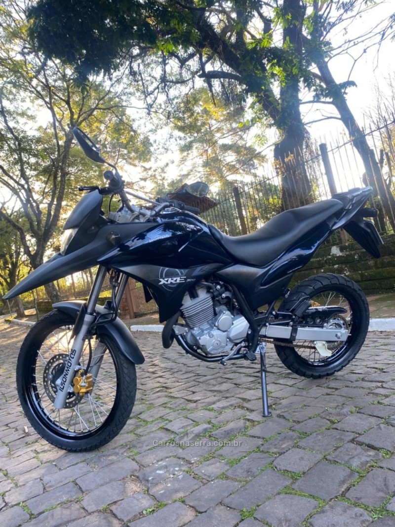 XRE 300  - 2012 - LAJEADO
