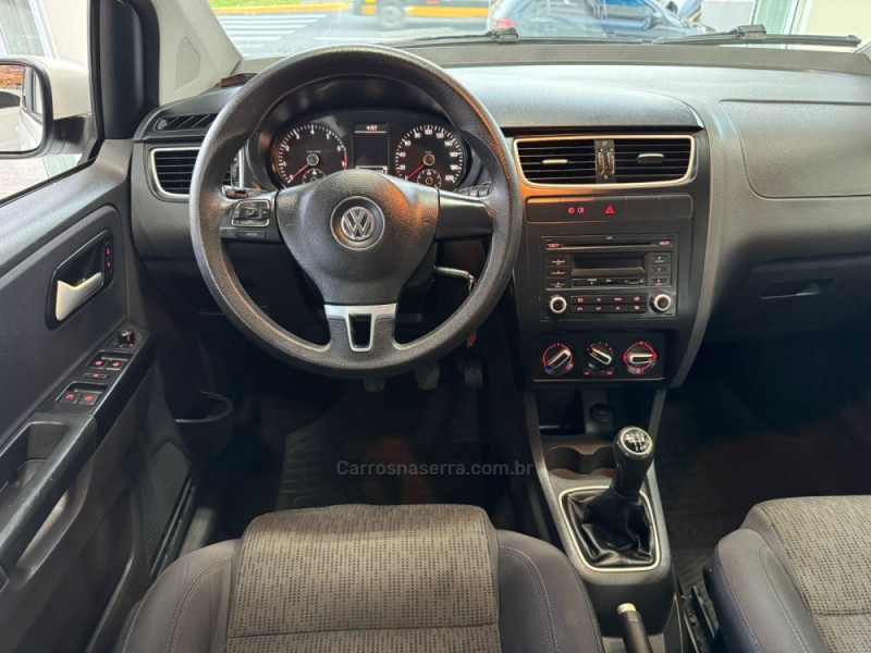 FOX 1.0 ITREND 8V FLEX 4P MANUAL - 2013 - SãO LEOPOLDO