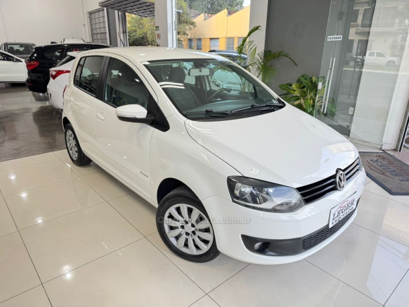 FOX 1.0 ITREND 8V FLEX 4P MANUAL - 2013 - SãO LEOPOLDO