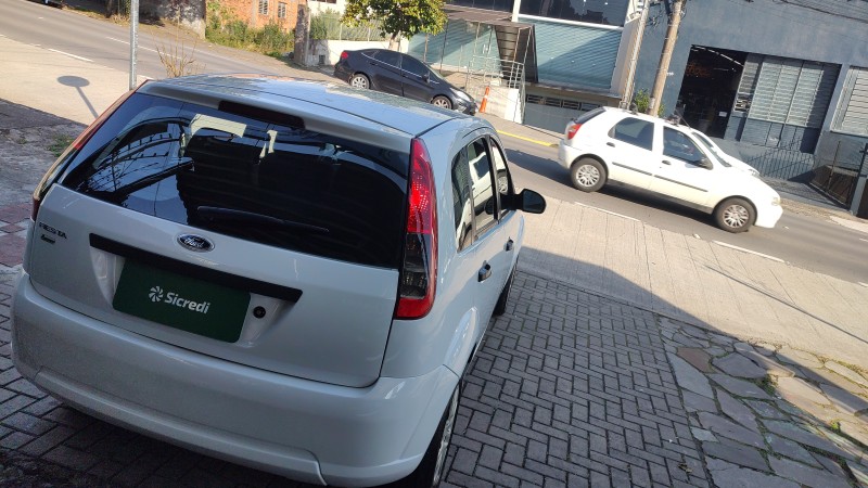 FIESTA 1.0 MPI 8V GASOLINA 4P MANUAL - 2011 - CAXIAS DO SUL