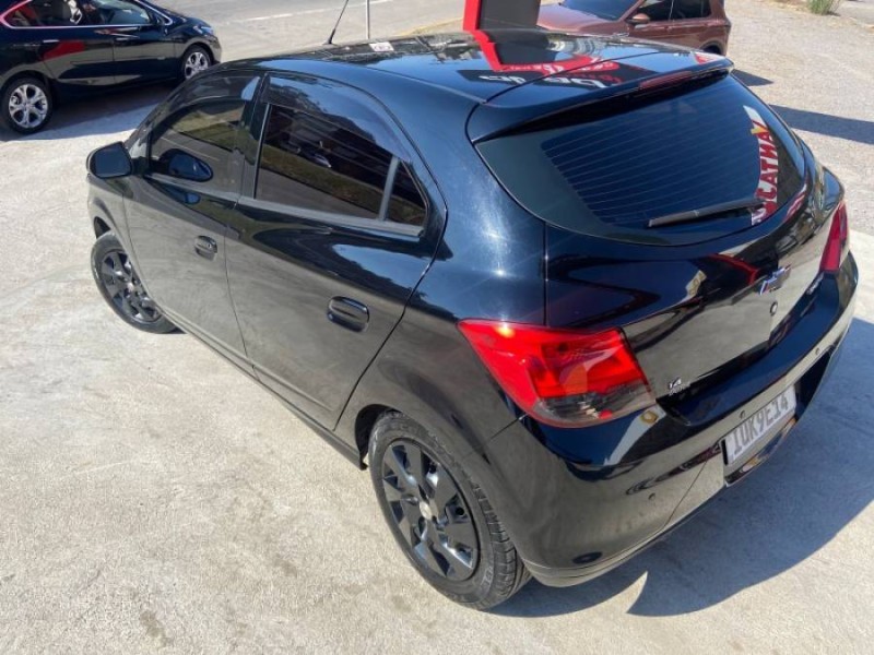 ONIX 1.4 MPFI LT 8V FLEX 4P MANUAL - 2013 - CAXIAS DO SUL