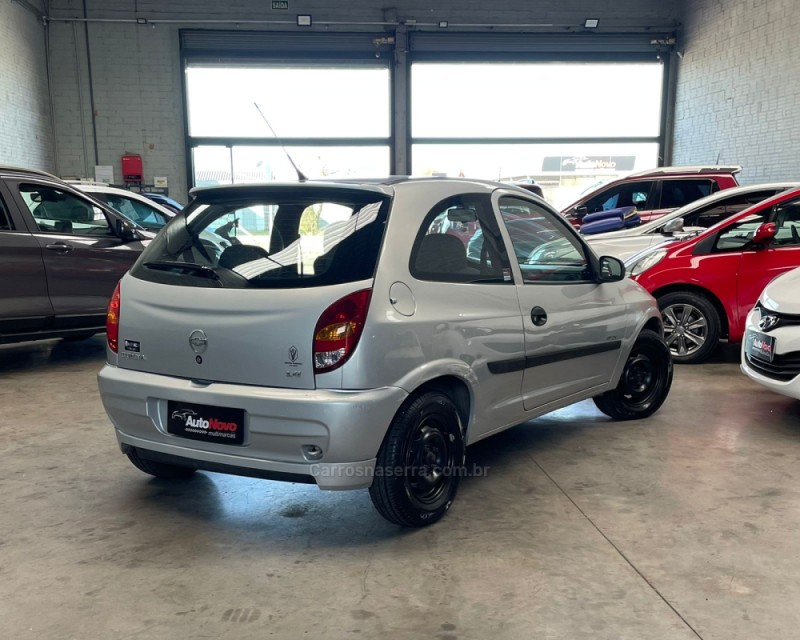 CELTA 1.4 MPFI SPIRIT 8V GASOLINA 2P MANUAL - 2005 - VACARIA