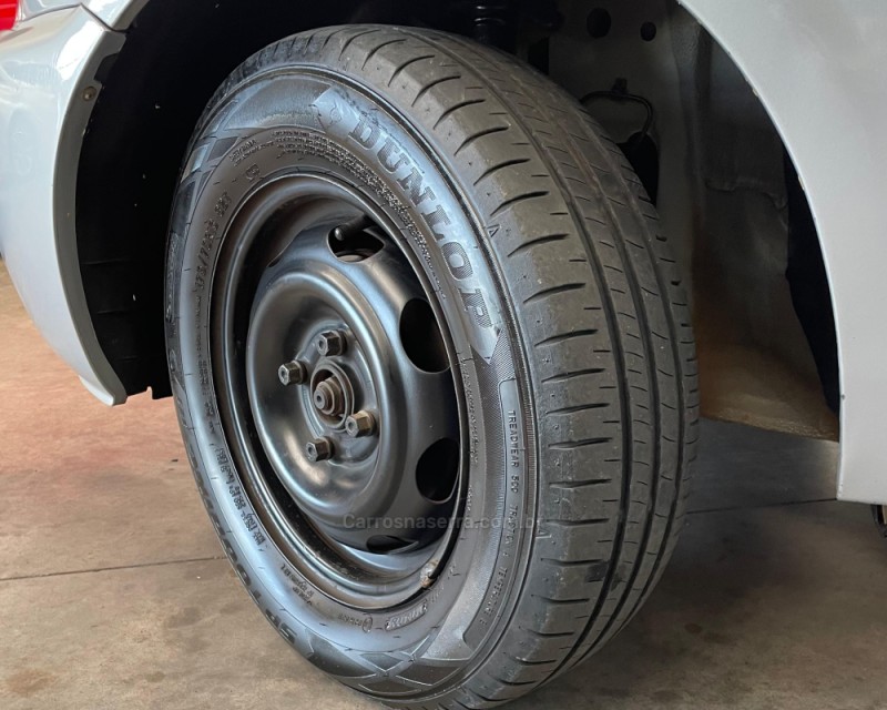 CELTA 1.4 MPFI SPIRIT 8V GASOLINA 2P MANUAL - 2005 - VACARIA
