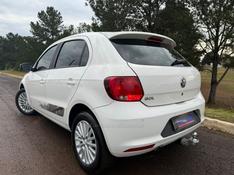 GOL 1.0 MI ROCK IN RIO 8V FLEX 4P MANUAL - 2016 - VACARIA