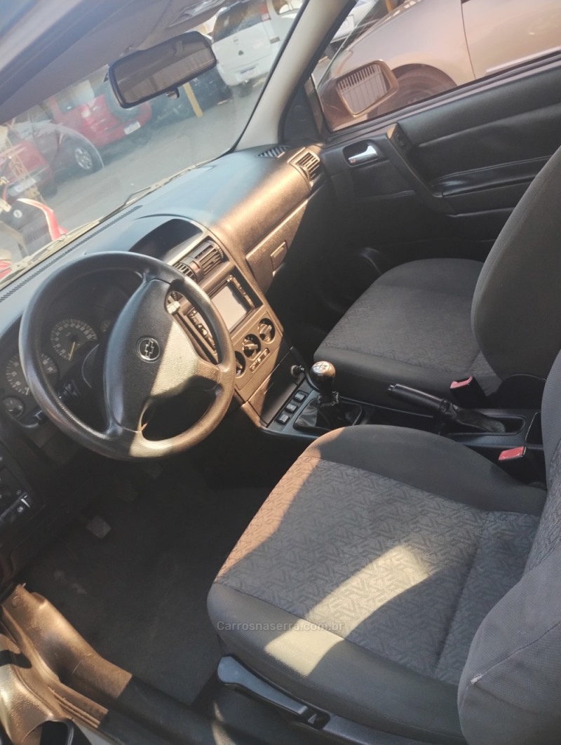 ASTRA 2.0 MPFI ADVANTAGE 8V FLEX 2P MANUAL - 2005 - SAPIRANGA