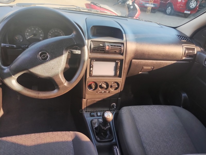 ASTRA 2.0 MPFI ADVANTAGE 8V FLEX 2P MANUAL - 2005 - SAPIRANGA