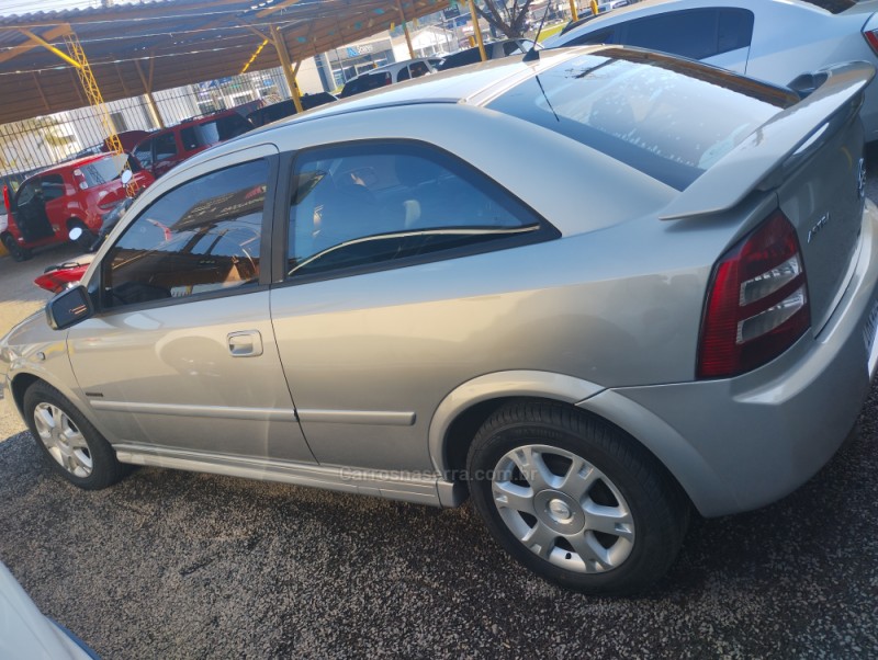 ASTRA 2.0 MPFI ADVANTAGE 8V FLEX 2P MANUAL - 2005 - SAPIRANGA