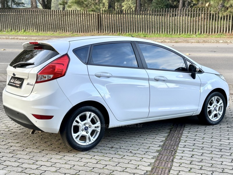 FIESTA 1.5 SE HATCH 16V FLEX 4P MANUAL - 2014 - CAXIAS DO SUL