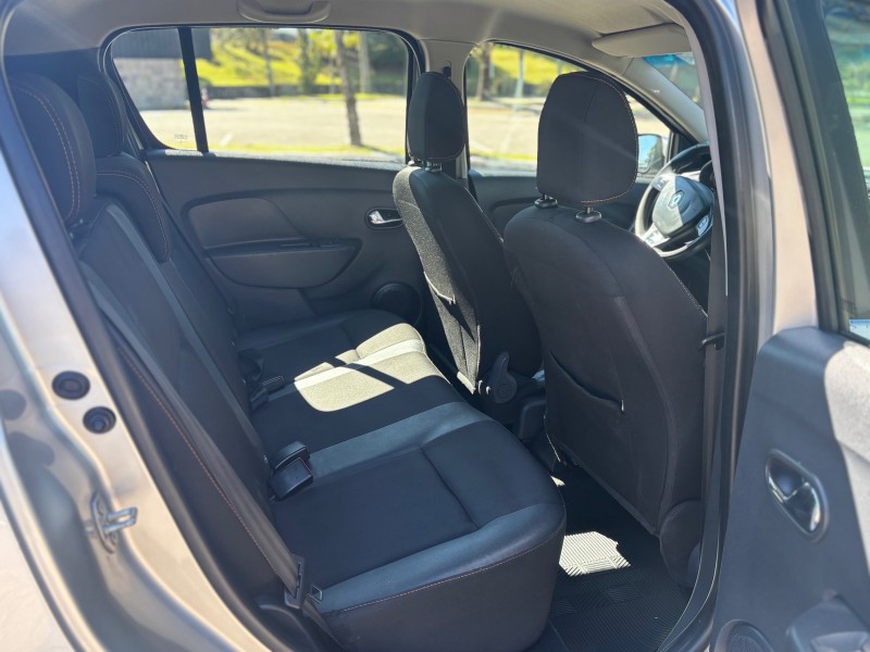 SANDERO 1.6 STEPWAY 16V DYNAMIQUE FLEX 4P MANUAL - 2019 - CAXIAS DO SUL