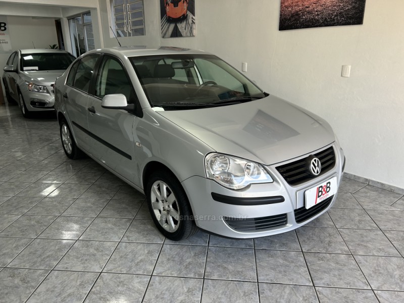 POLO 1.6 MI COMFORTLINE 8V FLEX 4P MANUAL - 2008 - NOVA PRATA