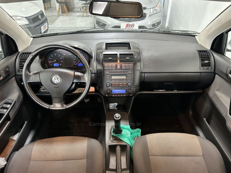 POLO 1.6 MI COMFORTLINE 8V FLEX 4P MANUAL - 2008 - NOVA PRATA