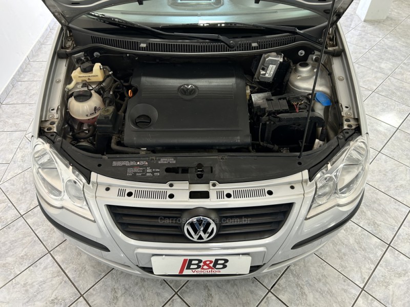 POLO 1.6 MI COMFORTLINE 8V FLEX 4P MANUAL - 2008 - NOVA PRATA