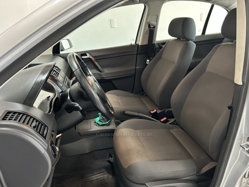POLO 1.6 MI COMFORTLINE 8V FLEX 4P MANUAL - 2008 - NOVA PRATA
