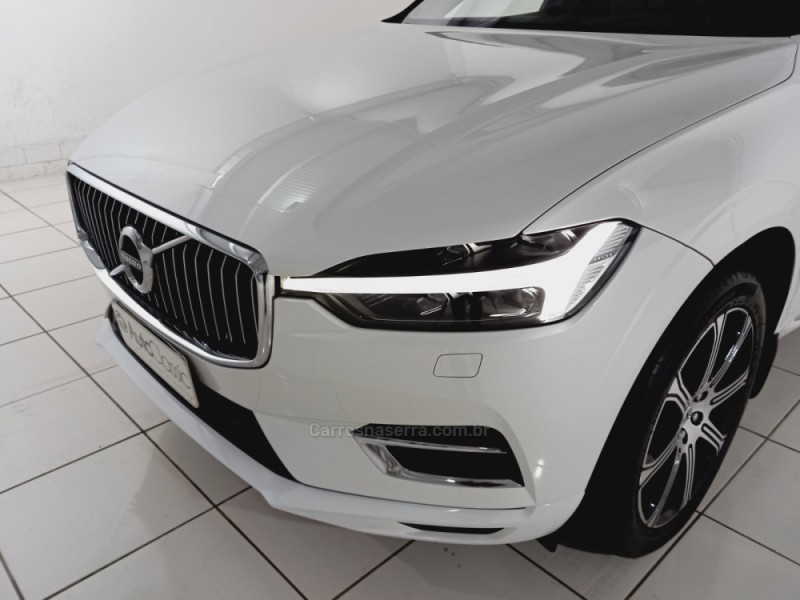 XC60 2.0 T8 INSCRIPTION 4P HYBRID AUTOMÁTICO - 2021 - PORTO ALEGRE