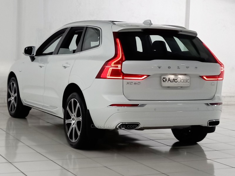 XC60 2.0 T8 INSCRIPTION 4P HYBRID AUTOMÁTICO - 2021 - PORTO ALEGRE