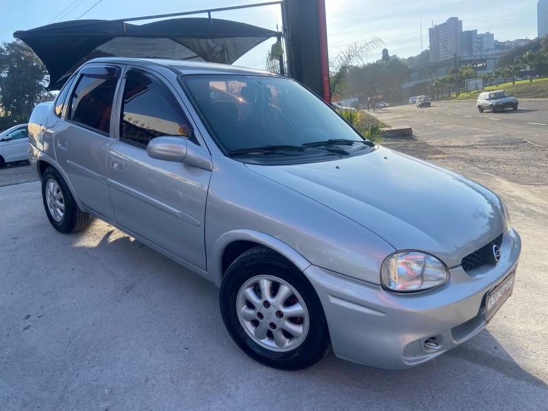 corsa 1.0 mpfi milenium sedan 16v gasolina 4p manual 2001 caxias do sul