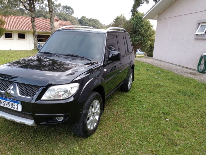 PAJERO TR4 2.0 4X4 16V 131CV GASOLINA 4P AUTOMÁTICO - 2011 - BENTO GONçALVES
