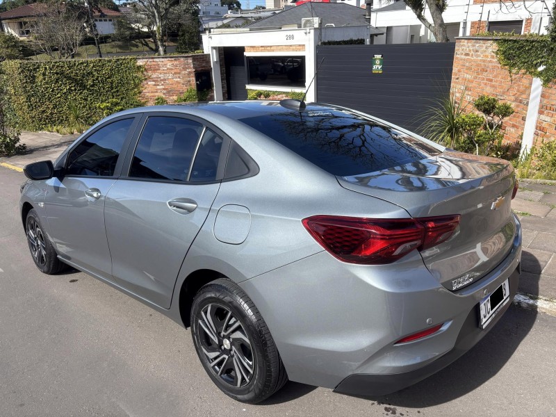 ONIX 1.0 SEDAN PLUS LT 12V FLEX 4P MANUAL - 2024 - FARROUPILHA