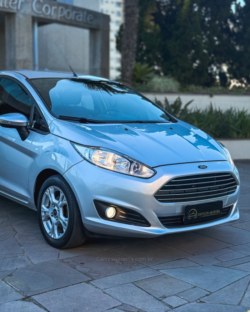 FIESTA 1.6 SE HATCH 16V FLEX 4P AUTOMÁTICO - 2015 - NOVO HAMBURGO