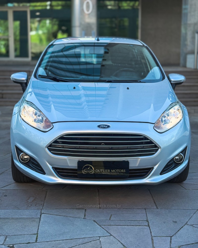 FIESTA 1.6 SE HATCH 16V FLEX 4P AUTOMÁTICO - 2015 - NOVO HAMBURGO