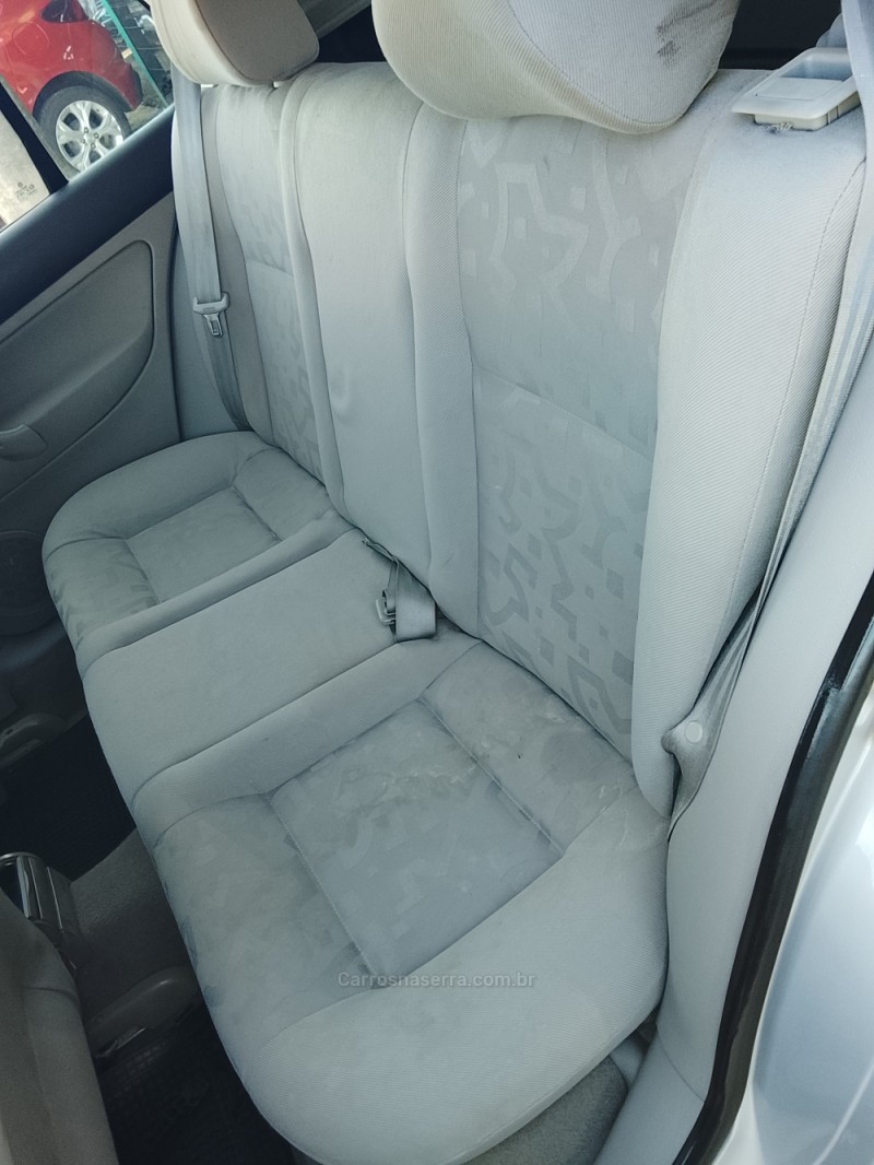 GOLF 1.6 MI BLACK & SILVER 8V GASOLINA 4P MANUAL - 2000 - CAXIAS DO SUL