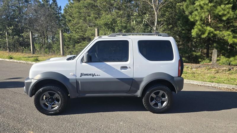 JIMNY 1.3 4ALL 4X4 16V GASOLINA 2P MANUAL - 2014 - BENTO GONçALVES