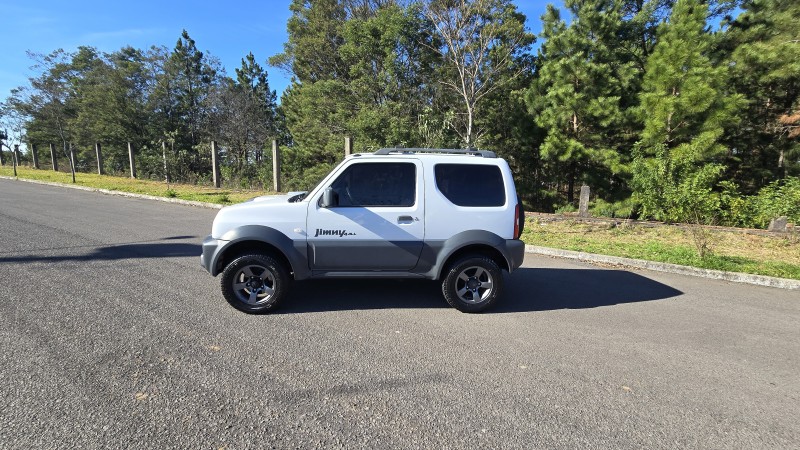 JIMNY 1.3 4ALL 4X4 16V GASOLINA 2P MANUAL - 2014 - BENTO GONçALVES