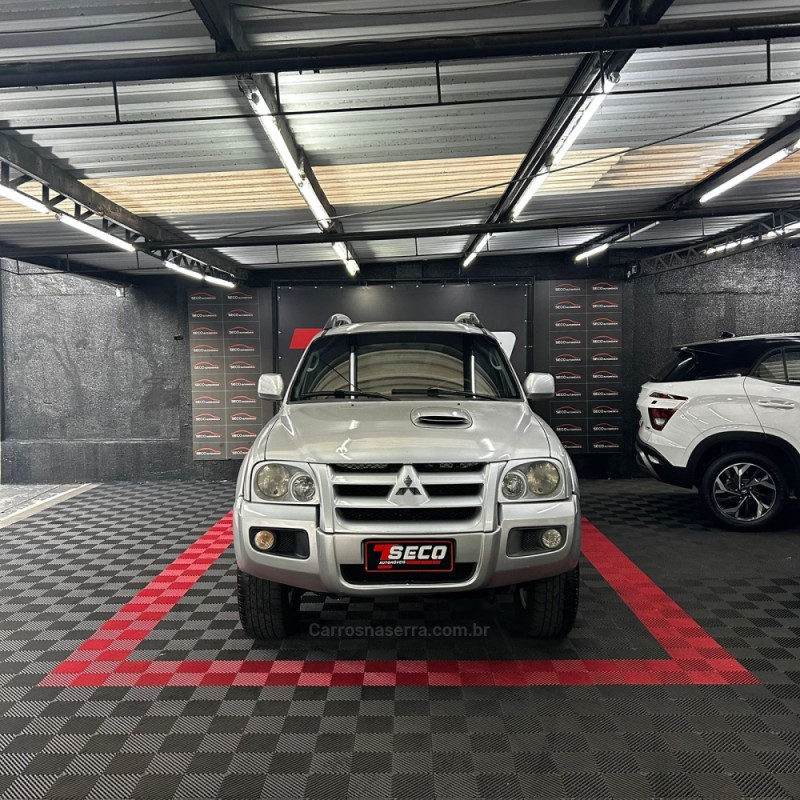 PAJERO SPORT 3.5 HPE 4X4 V6 24V FLEX 4P AUTOMÁTICO - 2010 - PASSO FUNDO