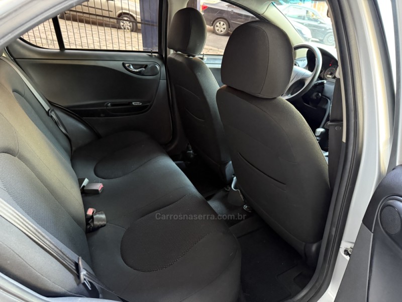J3 1.4 16V GASOLINA 4P MANUAL - 2013 - CAXIAS DO SUL