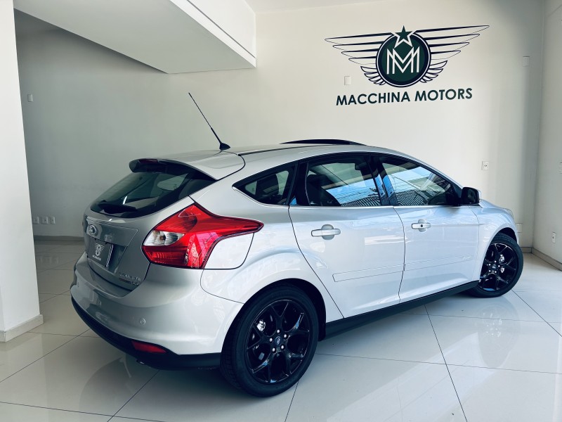 FOCUS 2.0 TITANIUM PLUS 16V FLEX 4P AUTOMÁTICO - 2015 - CAXIAS DO SUL