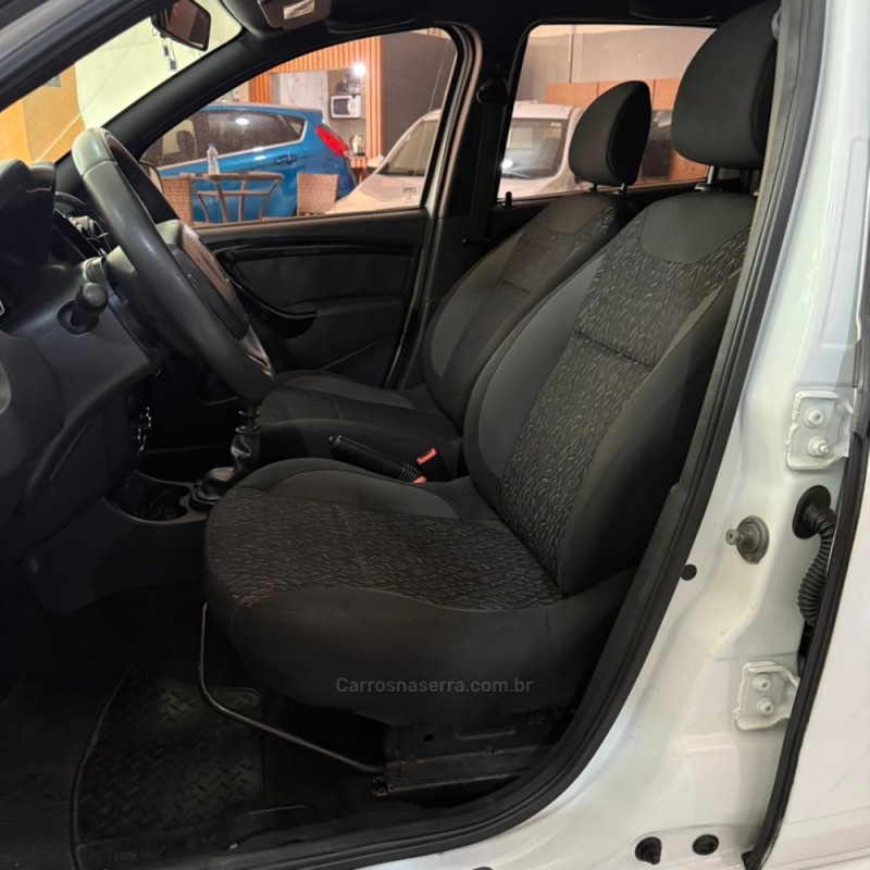 DUSTER OROCH 2.0 16V FLEX DYNAMIQUE 4P MANUAL - 2016 - SAPUCAIA DO SUL